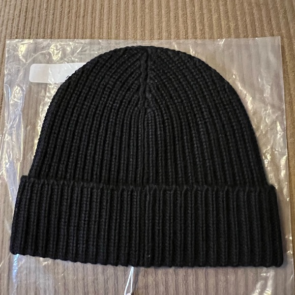 Coach Rib Knit Merino Wool Hat nwt - Picture 3 of 6